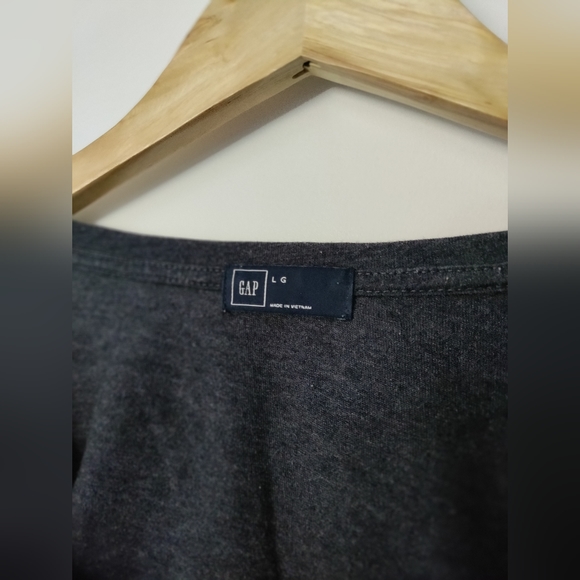 Gap Long Sleeve Shirt - Picture 2 of 3